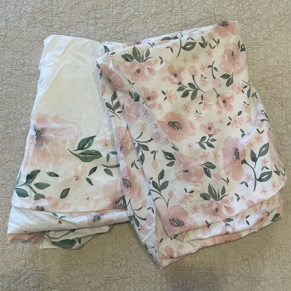 Pottery Barn Meredith organic fitted crib sheets
